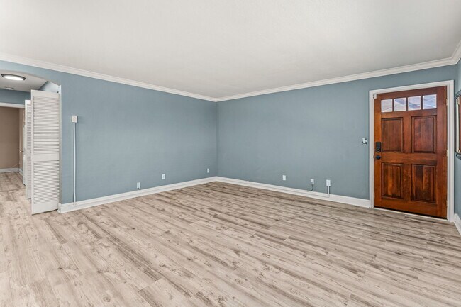4127 38th St San Diego, CA 92105 photo 5