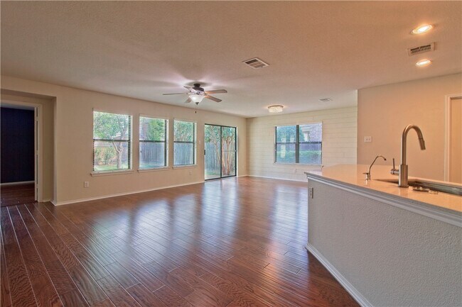 1552 Lotus Flower Loop Leander, TX 78641 photo 3