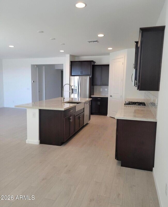 37100 N Rhinelander Dr San Tan Valley, AZ 85140 photo 5