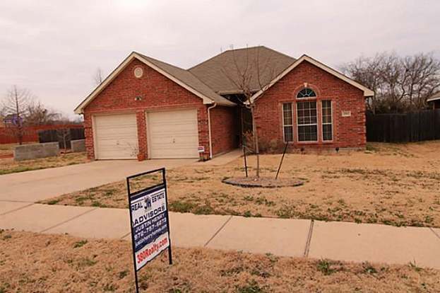 2901 Stockton Street, Denton, TX 76209 photo 2