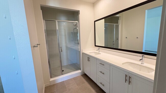 6066 Colt Pl Carlsbad, CA 92009 photo 3