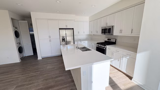6066 Colt Pl Carlsbad, CA 92009 photo 4