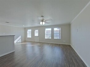 1448 Castle Ridge Rd Fort Worth, TX 76140 photo 2