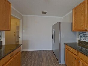 1448 Castle Ridge Rd Fort Worth, TX 76140 photo 4