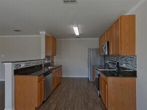 1448 Castle Ridge Rd Fort Worth, TX 76140 photo 5