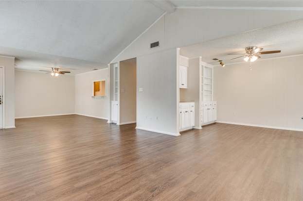2326 Garden Park Ct Arlington, TX 76013 photo 5