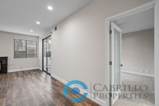 2236 River Run Dr San Diego, CA 92108 photo 5
