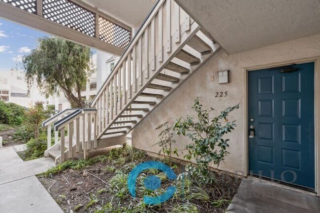 2236 River Run Dr San Diego, CA 92108 photo 2