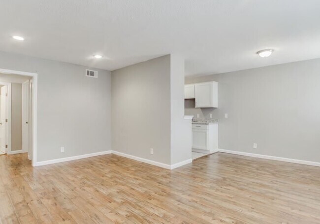 950 Live Oak Street, Dallas, TX 75206 photo 5
