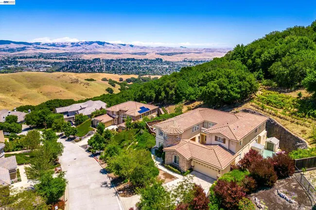 1111 Hawkshead Cir San Ramon, CA 94583 photo 3