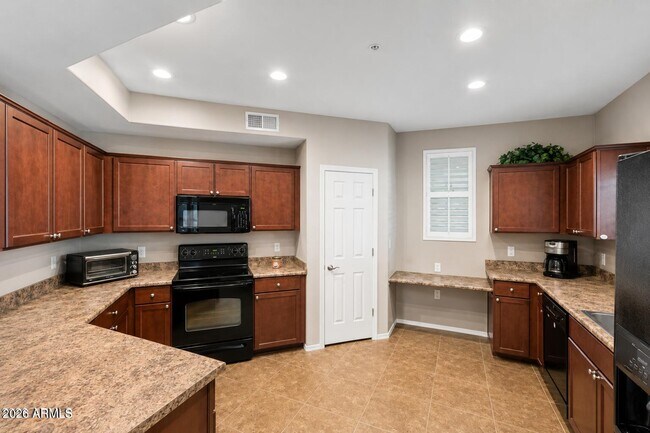 14575 W Mountain View Blvd Surprise, AZ 85374 photo 3
