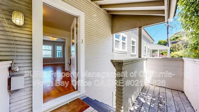 195 San Carlos Ave Sausalito, CA 94965 photo 4