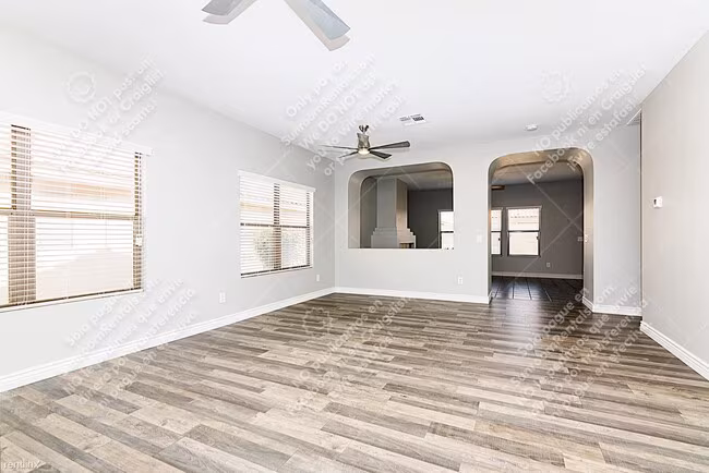 13856 W Ironwood St Surprise, AZ 85374 photo 4