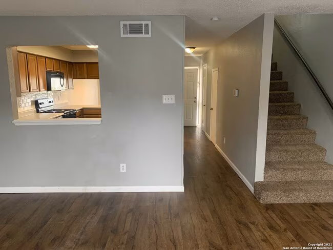 4906 Ali Ave San Antonio, TX 78229 photo 5
