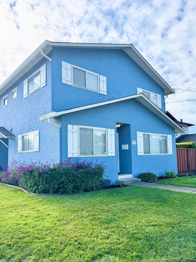 1797 Knox St Castro Valley, CA 94546 photo 2