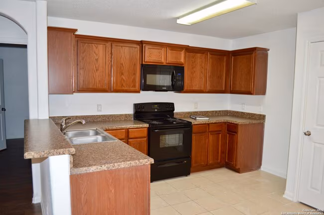5403 Chase Canyon San Antonio, TX 78252 photo 4