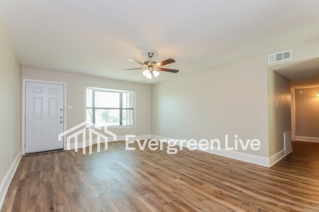1225 Bard Drive, Garland, TX 75040 photo 3