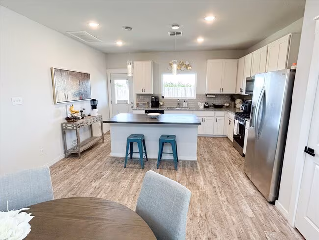 5708 Wolf Pack Dr Pflugerville, TX 78660 photo 5