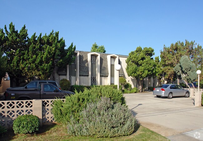 414 S. Lincoln Ave photo 3