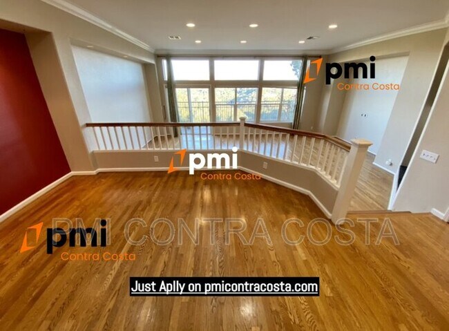 22264 East Lyndon Loop, Castro Valley, CA 94552 photo 3
