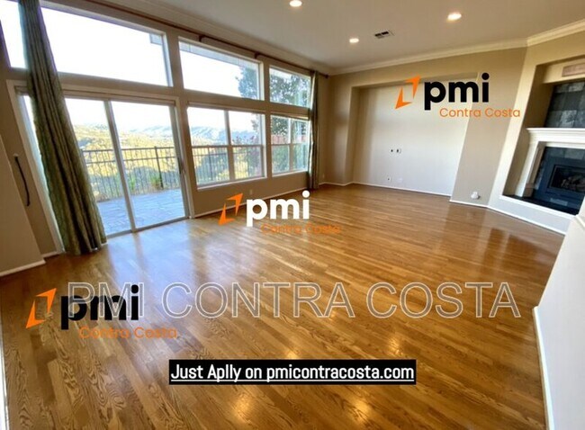 22264 East Lyndon Loop, Castro Valley, CA 94552 photo 2