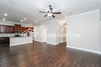 612 East Parks Avenue, Waxahachie, TX 75165 photo 3