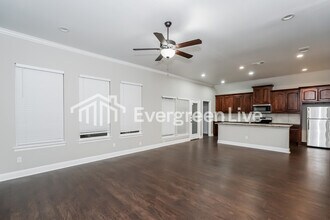 612 East Parks Avenue, Waxahachie, TX 75165 photo 2