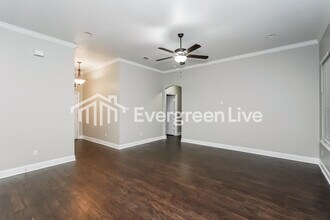 612 East Parks Avenue, Waxahachie, TX 75165 photo 4
