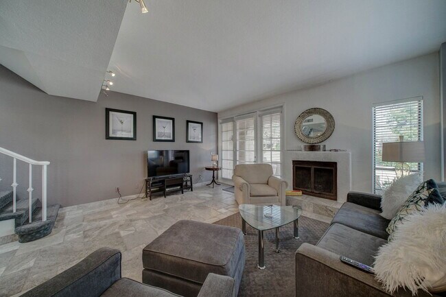 6141 N 28th Pl Phoenix, AZ 85016 photo 3