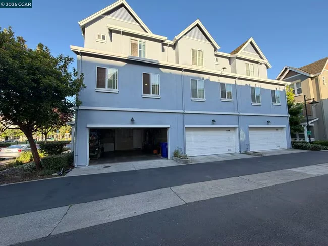 487 Metro Walk Way Richmond, CA 94801 photo 2