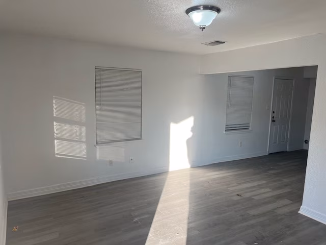 403 S 7th St Copperas Cove, TX 76522 photo 2