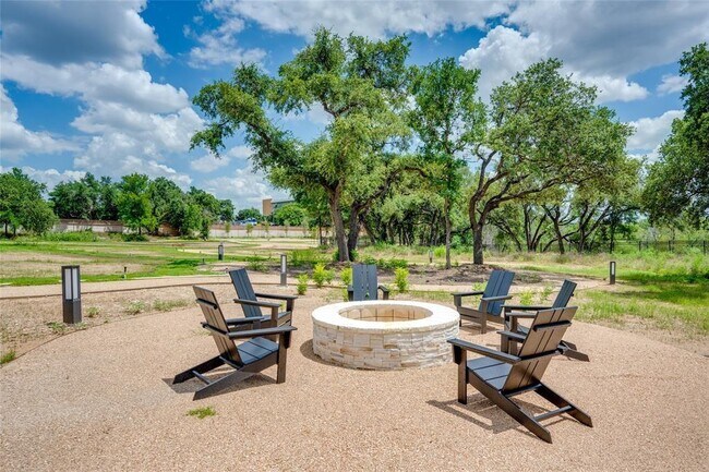 4802 S Congress Ave Austin, TX 78745 photo 4