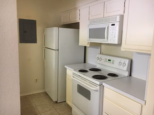 3206 S Fielder Rd Arlington, TX 76015 photo 3