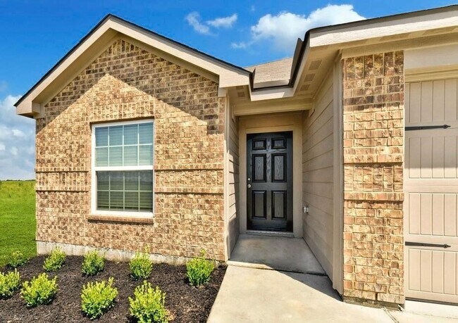 14152 Prospector Wy Elgin, TX 78621 photo 2
