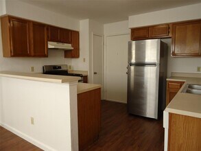 811 Crieff Cross Dr Pflugerville, TX 78660 photo 5