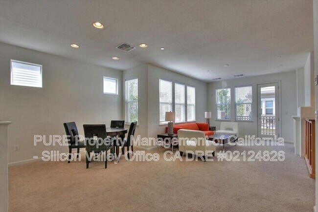 3552 Stout Pl. photo 3
