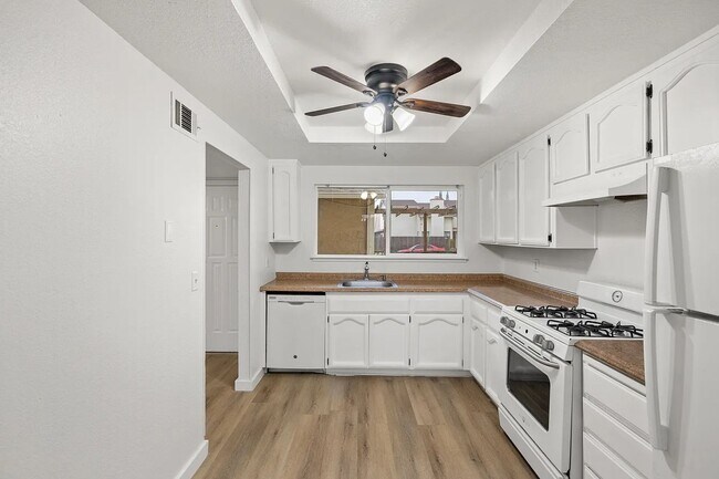 995 Matthew Ct Fairfield, CA 94533 photo 4