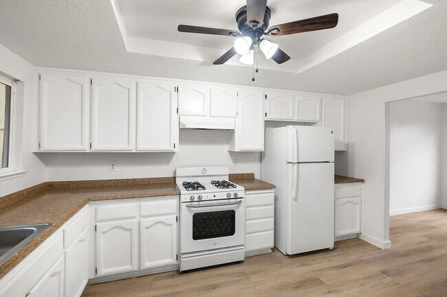 995 Matthew Ct Fairfield, CA 94533 photo 2