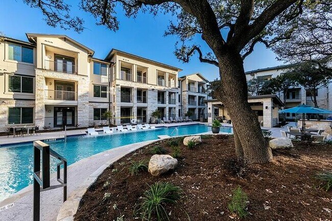 10300 S I-35 Frontage Rd Austin, TX 78748 photo 2