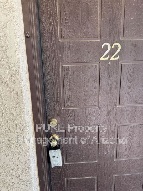 231 E 2nd Ave Mesa, AZ 85210 photo 3