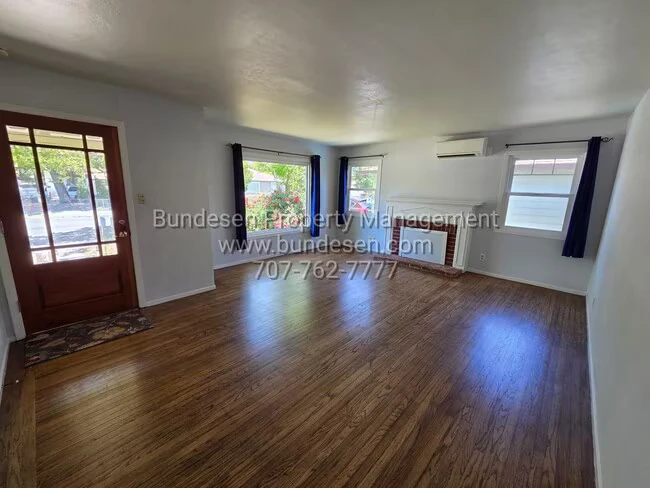 3200 Spring Creek Dr Santa Rosa, CA 95405 photo 3