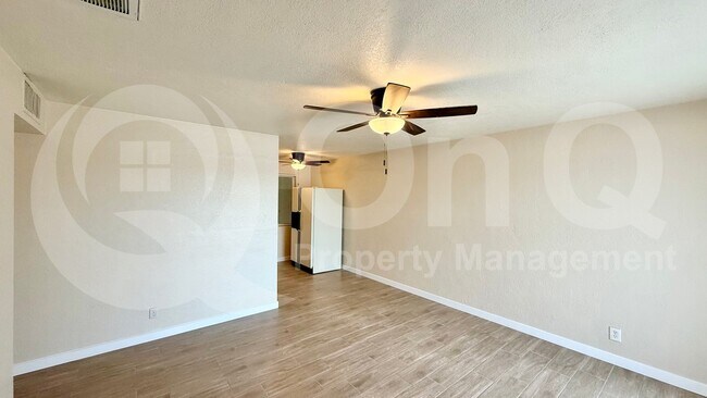 3835 W Holly St Phoenix, AZ 85009 photo 5