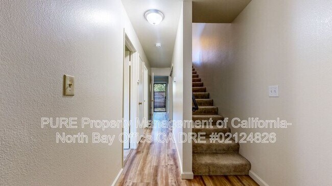 1707 W 3rd St Santa Rosa, CA 95401 photo 4