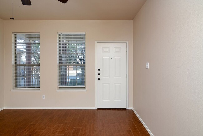 395 Orbit Dr Lavon, TX 75166 photo 4