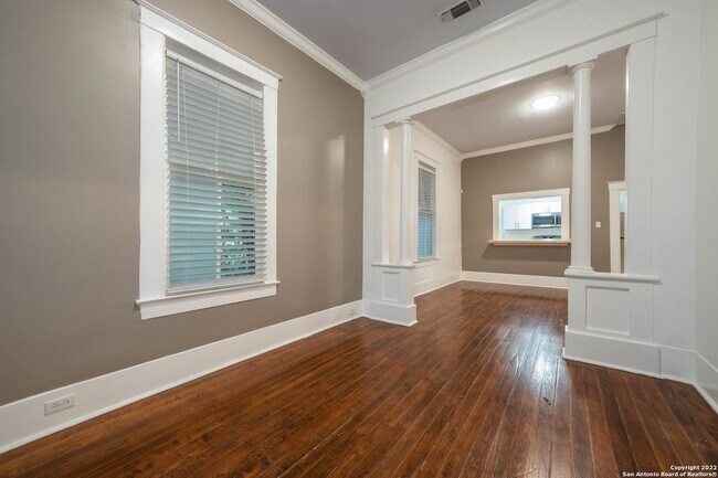 212 Mclane St San Antonio, TX 78212 photo 5