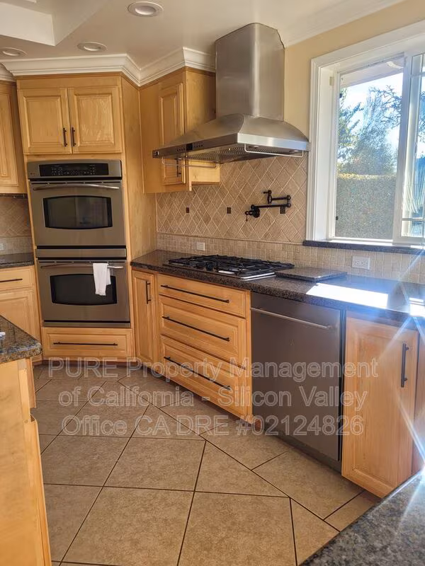 1292 Oakglen Way, San Jose, CA 95120 photo 3