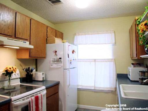 7268 Hardesty San Antonio, TX 78250 photo 5