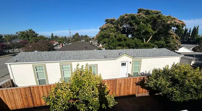 2490 Bailey Ave San Jose, CA 95128 photo 3