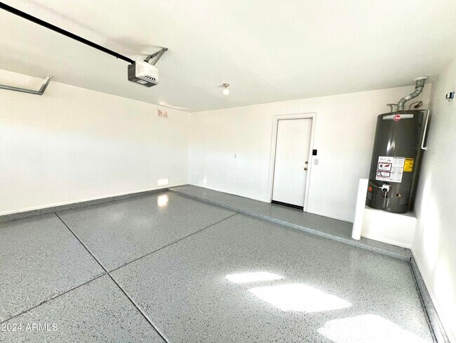 11210 E Pronghorn Ave Mesa, AZ 85212 photo 3