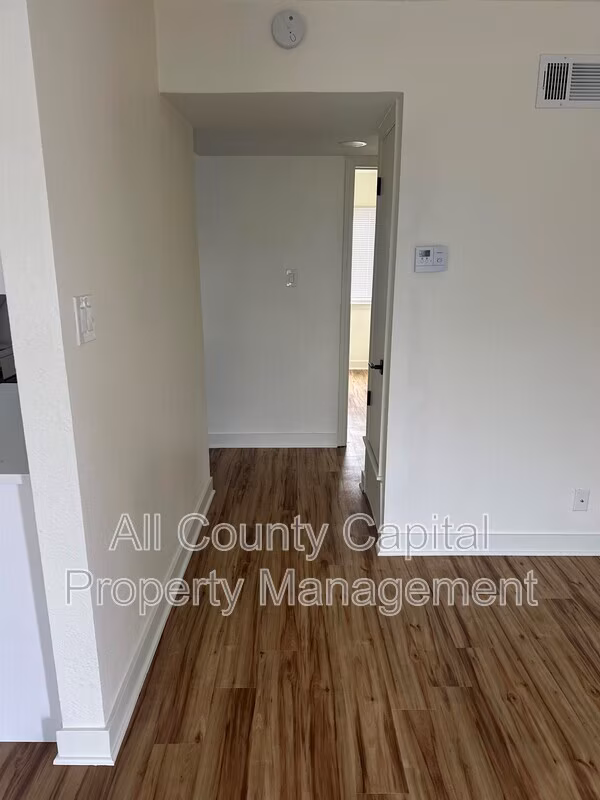 3413 Willowrun Dr Austin, TX 78704 photo 5
